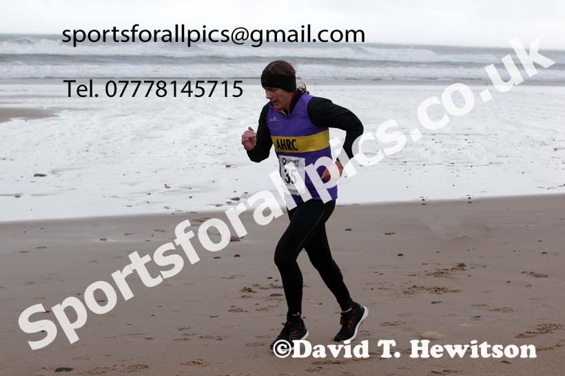 The 2021 Blyth Sands Race, December 5th. Photo: David T. Hewitson/Sports for All Pics